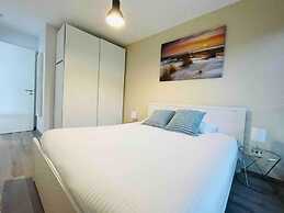 Luxury New Flat with Terrace & Parking