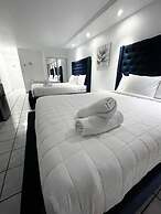 Douglas Highway Hotel