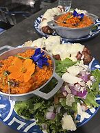 Douglas Highway Hotel