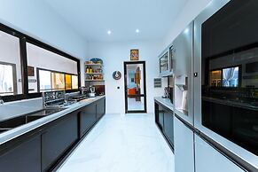 ChezBabo Boutique Hotel