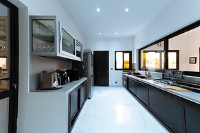 ChezBabo Boutique Hotel