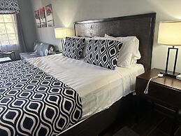 M&M Zavala Hotel and B&B