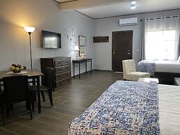 M&M Zavala Hotel and B&B