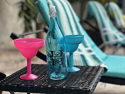 M&M Zavala Hotel and B&B