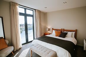 Mt Gold Retreat - Tennis court - Hot Tub