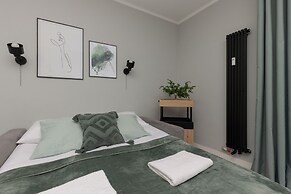 Stylish Studio Ochota by Renters