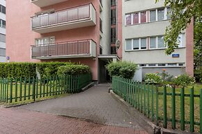 Stylish Studio Ochota by Renters