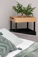 Stylish Studio Ochota by Renters