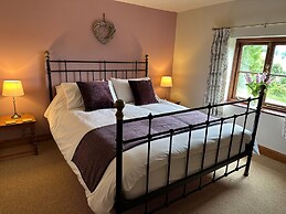 Old Post Office Barn