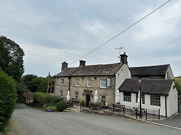 Old Post Office Barn