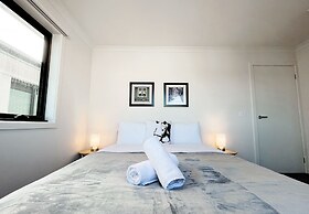 Casey Green Townhouse by GoodLive