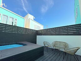 Grandioso Okinawa Pool Villa Kin 2