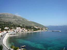 Studio on Agia Efimia Seaside