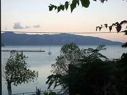 Studio on Agia Efimia Seaside