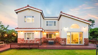 Jeju West Dokchae Pension