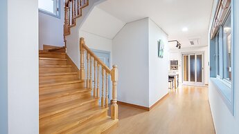 Jeju West Dokchae Pension