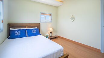 Jeju West Dokchae Pension