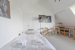 Compact & Light Studio Flat - Ladbroke Grove