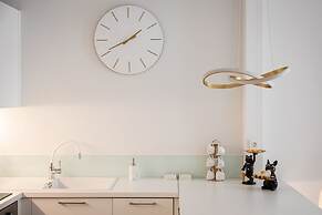 Acropolis Sherlock Residence