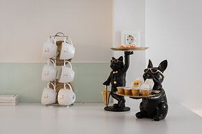 Acropolis Sherlock Residence