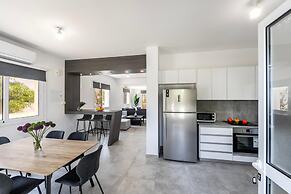 Napa Bay View Villa 8