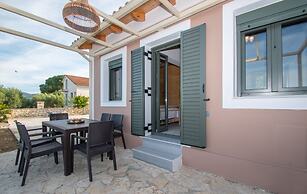 Ariadni di Olivio Villa