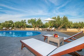 Ariadni di Olivio Villa