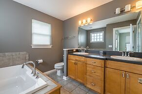 Central Cleveland Gem W/ Direct Skyline View! 2 Bedroom Home by Redawn