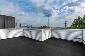 Central Cleveland Gem W/ Direct Skyline View! 2 Bedroom Home by Redawn