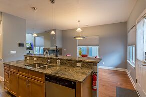 Central Cleveland Gem W/ Direct Skyline View! 2 Bedroom Home by Redawn