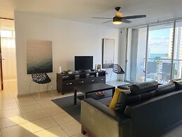 3bd Ocean View At Condado Beach + Parking 3 Bedroom Apts by Redawning