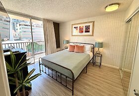 Bright Kalakauan Apartment 1 Bedroom Condo by RedAwning