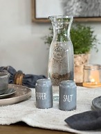 Darling 30 Day Minimum 2 Bedroom Home by RedAwning