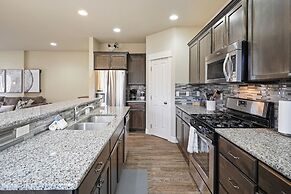 Geary Getaway 3 Bedroom Home by RedAwning