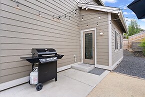 Geary Getaway 3 Bedroom Home by RedAwning