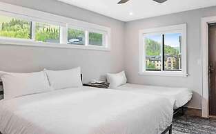 Vail Lionshead Village 4 Bedroom Condo at Enzian