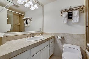 Downtown Aspen 2 Bedroom Condo Within Walking Distance to Gondola - Cl