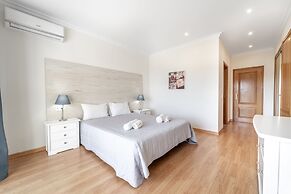 Villa Lemos by HelloVacations