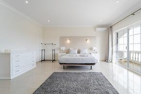 Villa Lemos by HelloVacations