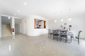 Villa Lemos by HelloVacations