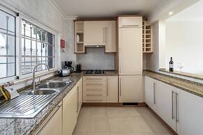 Villa Lemos by HelloVacations