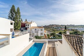 Villa Lemos by HelloVacations