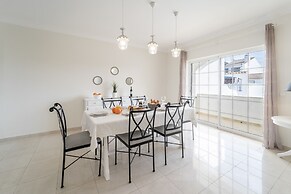 Villa Lemos by HelloVacations