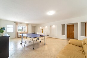 Villa Lemos by HelloVacations