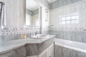 Villa Lemos by HelloVacations