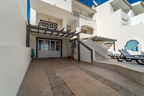 Villa Lemos by HelloVacations