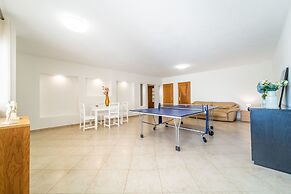 Villa Lemos by HelloVacations