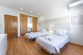 Villa Lemos by HelloVacations