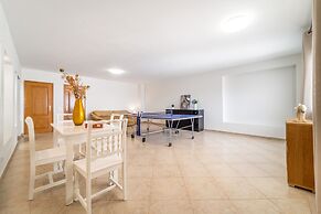 Villa Lemos by HelloVacations