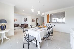 Villa Lemos by HelloVacations